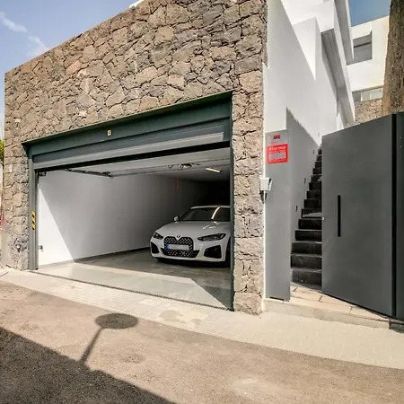 Izabele Orange 빌라