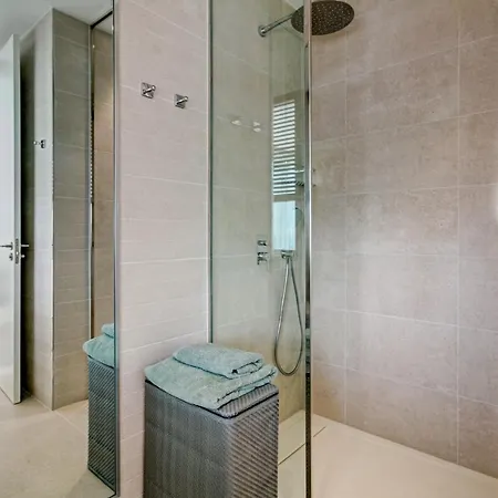 Villa Izabele - Private Heated Pool With Amazing Terrace *