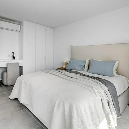 Izabele - Private Heated Pool With Amazing Terrace *