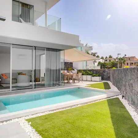 Izabele - Private Heated Pool With Amazing Terrace *
