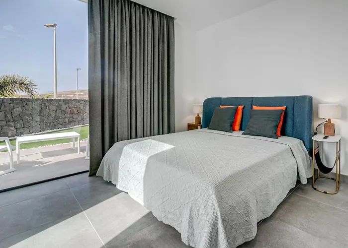 Izabele Orange Callao Salvaje