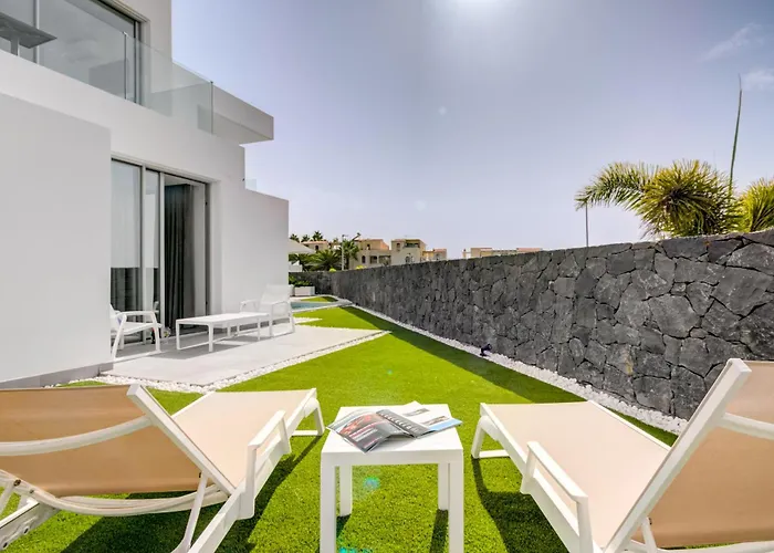 Izabele Orange * Callao Salvaje