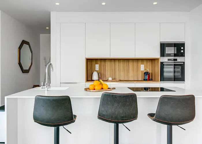 Izabele Orange * Callao Salvaje